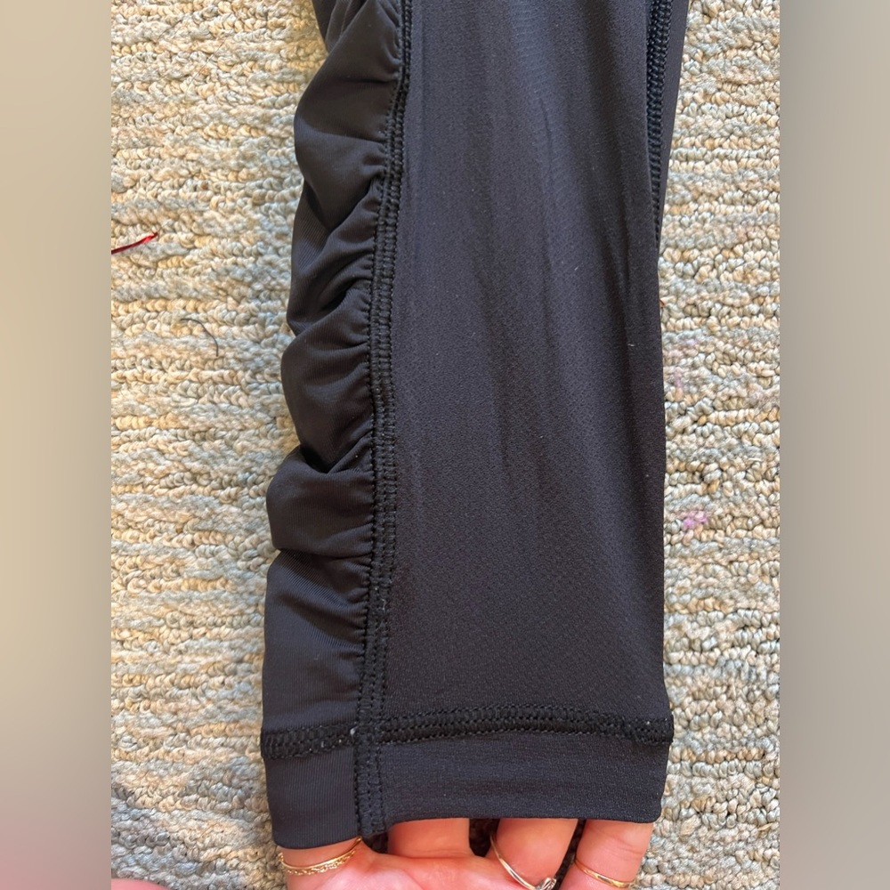 Lululemon Speed Tight III (Mesh) - Picture 6 of 7